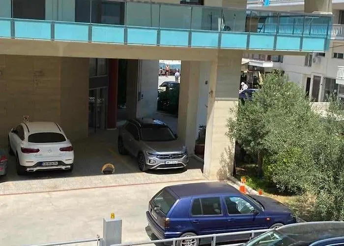 Dellmar Apartamento Peraía